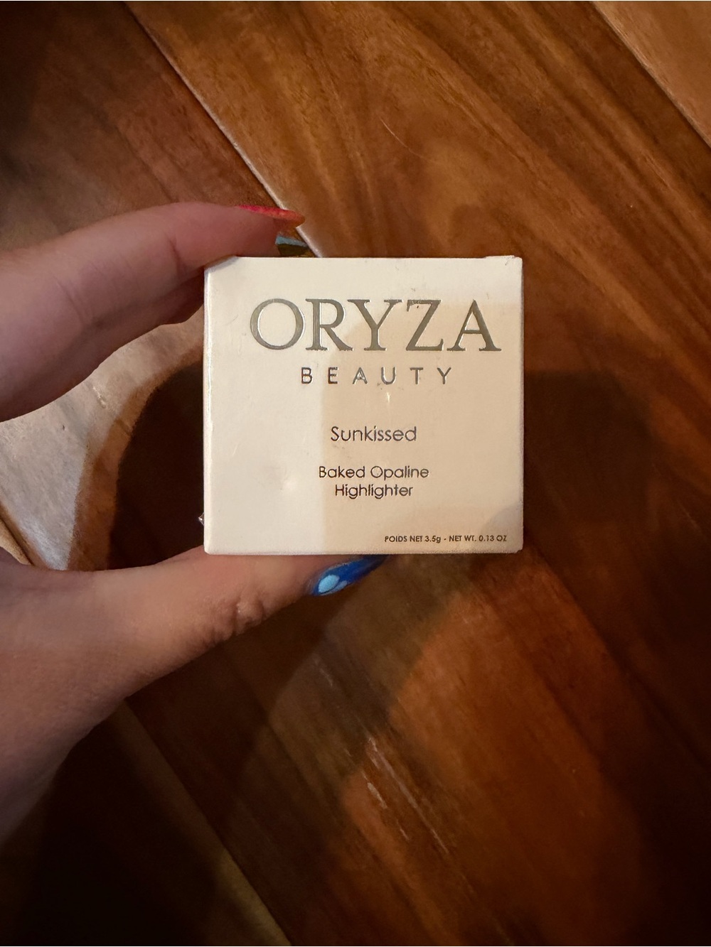 Oryza Beauty Baked Opaline Highlighter in Sunkissed Bright Warm White Gold